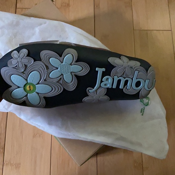 New Jambu Slides Size 8 - Picture 2 of 3
